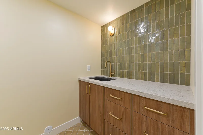 8532 E SAN MIGUEL Avenue, Scottsdale, AZ 85250, Scottsdale, Arizona, United States. - Photo 45