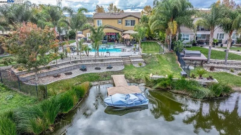 1050 Clear Lake Dr, Oakley, California, United States. - Photo 48