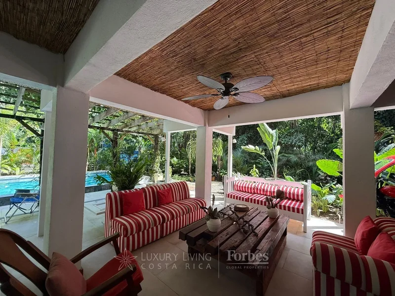 21240N - Casa Colonial Caribeña, Puerto Viejo