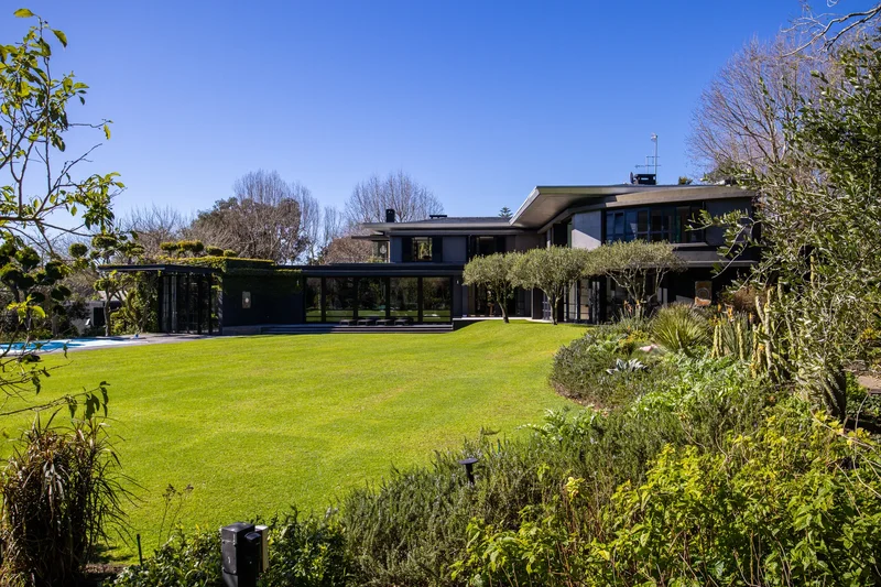 6 Klaasenbosch Drive, Cape Town, Constantia, SOUTH AFRICA, Cape Town, Western Cape, South Africa. - Photo 3