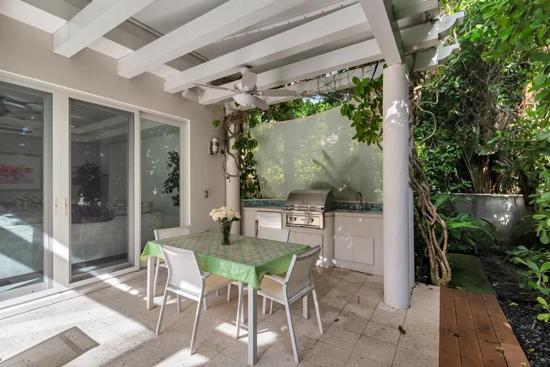 216 Colonial Lane, Palm Beach, Florida, United States. - Photo 35