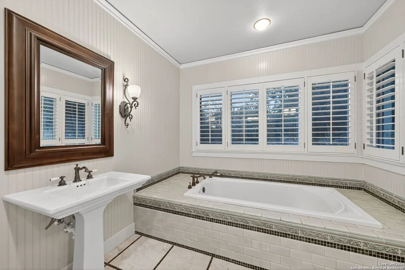 23 Nopalito, San Antonio, TX 78261, San Antonio, Texas, United States. - Photo 28