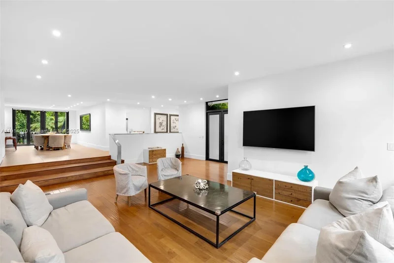 2815 Regatta Ave, Miami Beach, Florida, United States. - Photo 20