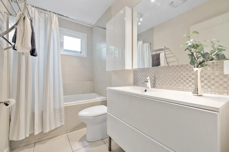 111 Rue Jean-Gascon, Gatineau, Quebec, Canada. - Photo 76