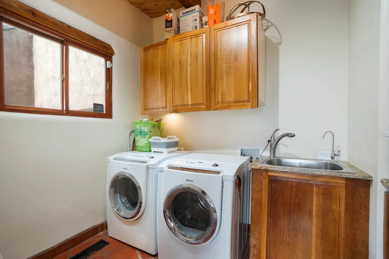 98 La Barbaria Trail, Santa Fe, NM 87505, Santa Fe, New Mexico, United States. - Photo 26