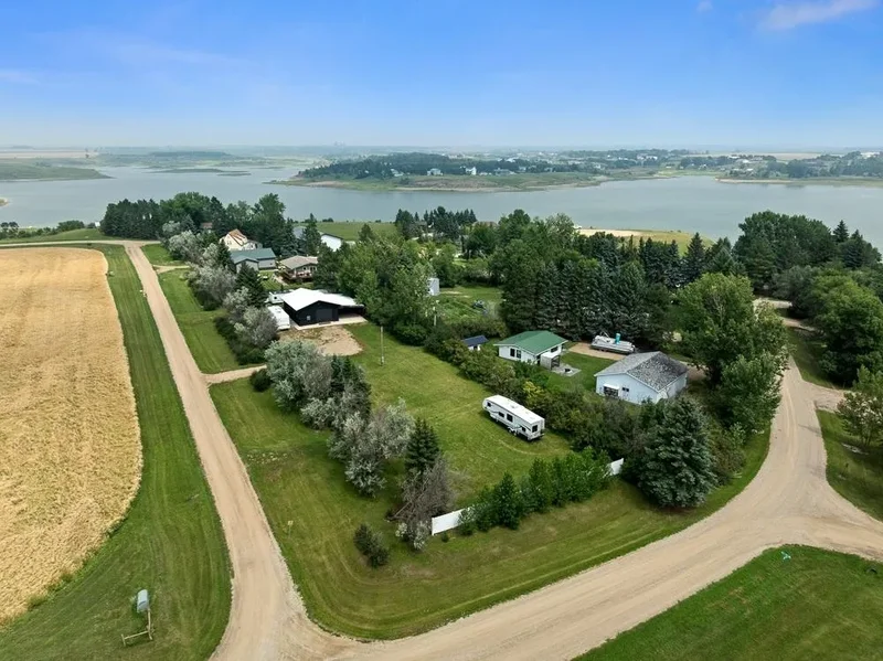 4198 NW 13th St, Garrison, ND 58540, Garrison, North Dakota, United States. - Photo 37