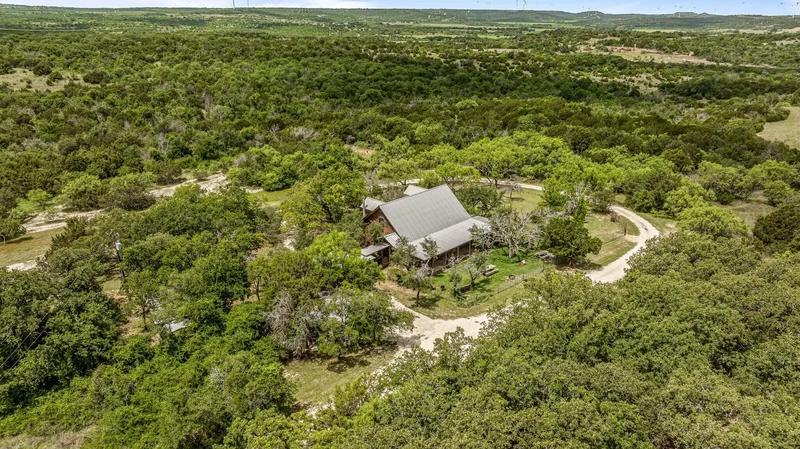 493 Private Road 1673, Stephenville, TX 76401, Stephenville, Texas, United States. - Photo 11