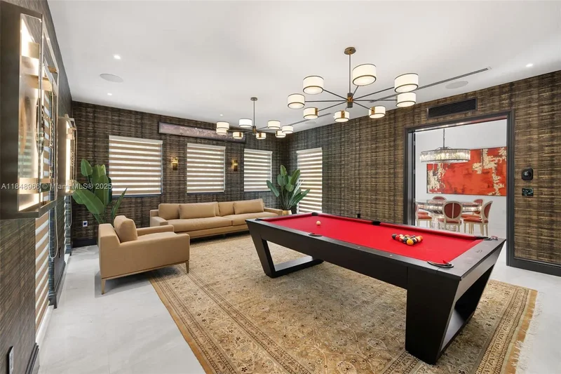 2321 N Bay Rd, Miami Beach, Florida, United States. - Photo 37
