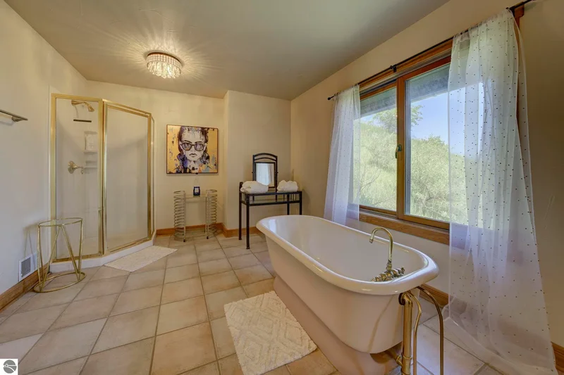 10702 E Hill Top Road, Suttons Bay, MI, 49682, USA, Suttons Bay, Michigan, United States. - Photo 19