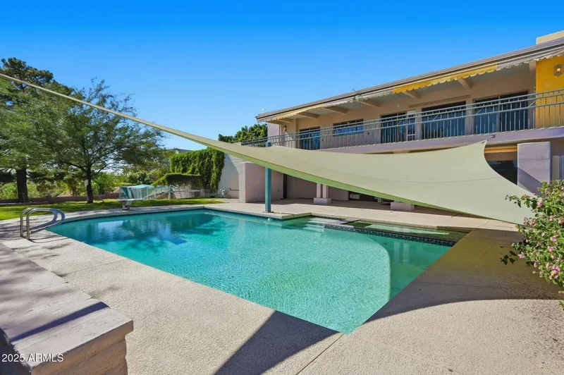 2131 E BETHANY HOME ROAD, Phoenix, Arizona, United States. - Photo 30