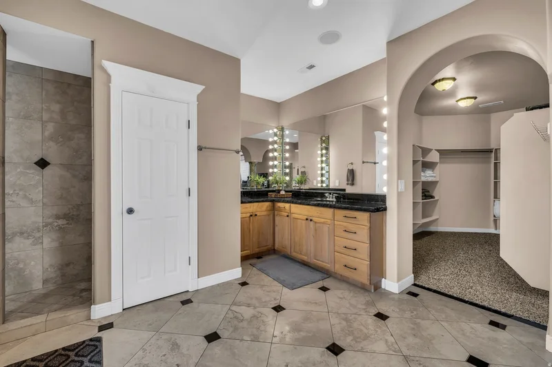 806 N 2500 W, Hurricane, Utah, United States. - Photo 28