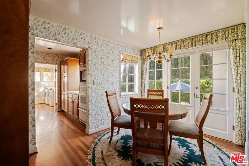 456 N Bristol Avenue, Los Angeles, CA, United States. - Photo 23