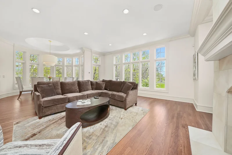 96 South Wynstone Drive , North Barrington, IL 60010, Barrington Hills, Illinois, United States. - Photo 25