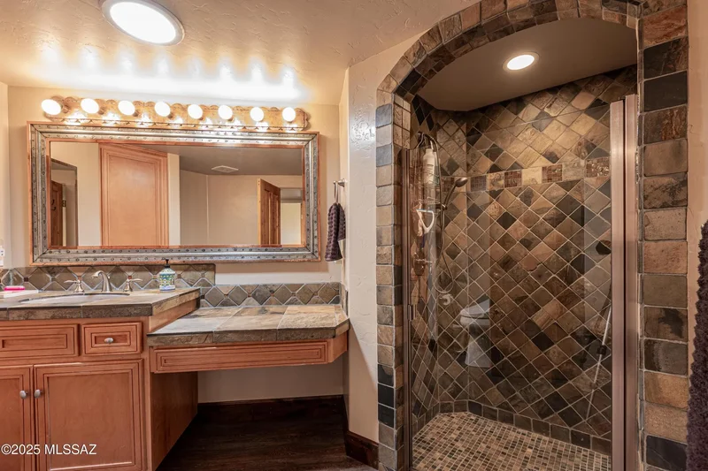 11484 N 1st Avenue, Oro Valley, AZ 85737, Oro Valley, Arizona, United States. - Photo 18