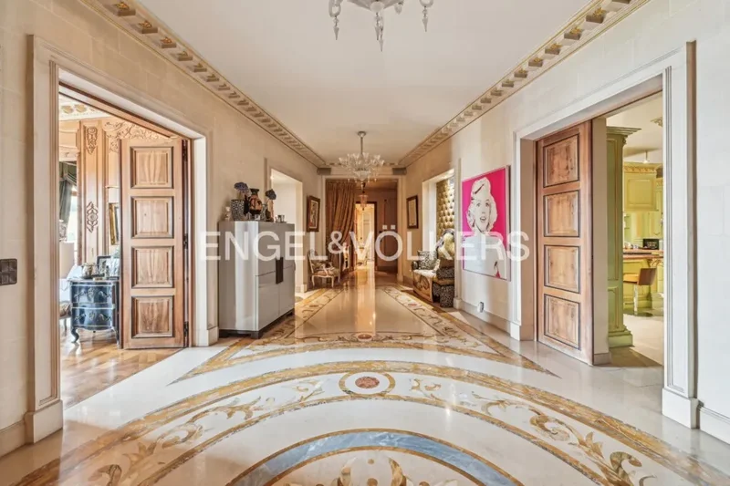 Paris 16th - Exceptional reception apartment with breathtaking v