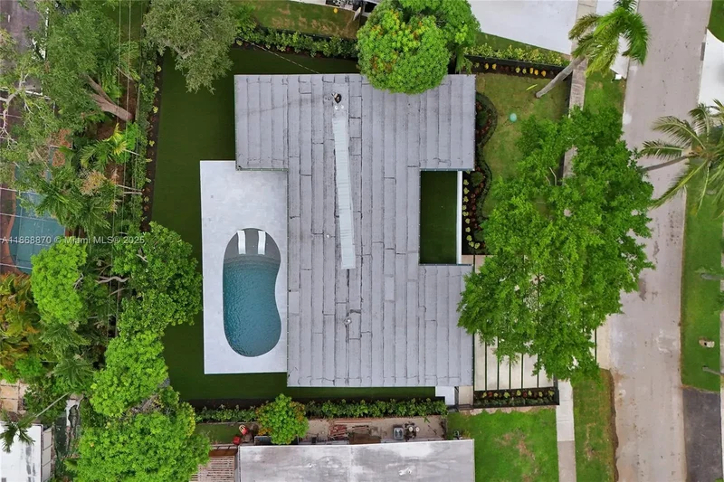 1931 NE 186th Dr, North Miami Beach, Florida, United States. - Photo 65