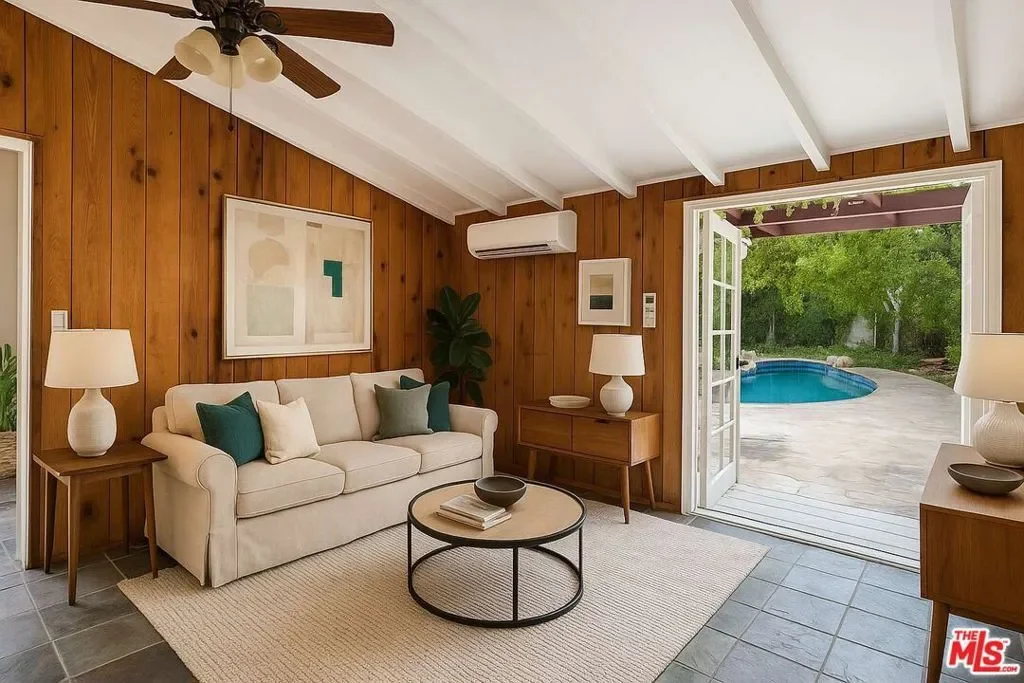 14235 Greenleaf Street, Los Angeles, California, United States. - Photo 10