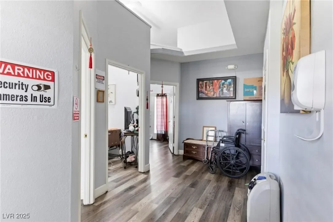 4300 Del Monte Avenue, Las Vegas, Nevada, United States. - Photo 18