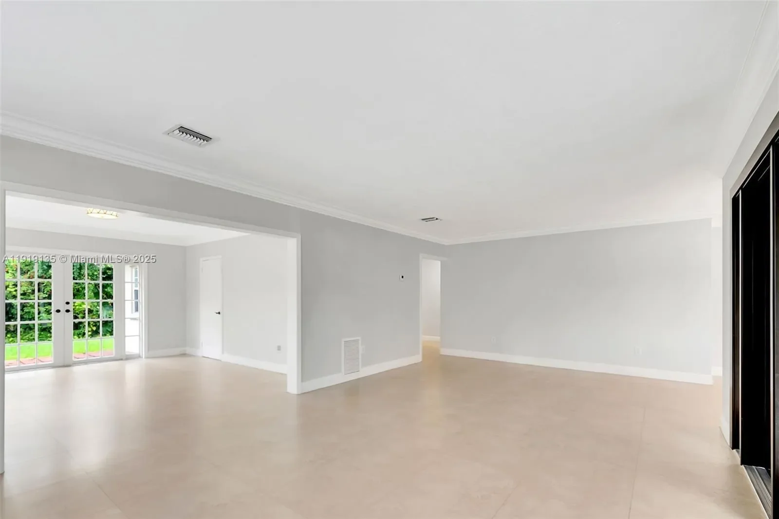 Gallery photo 2