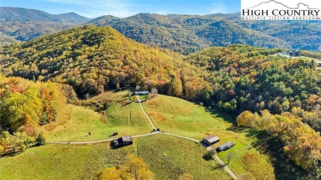 762 George Eggers Road, Banner Elk, NC 28604, Banner Elk, North Carolina, United States. - Photo 42