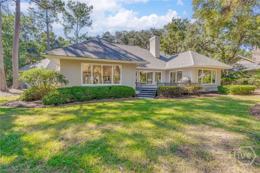 Single Family Residence in Savannah