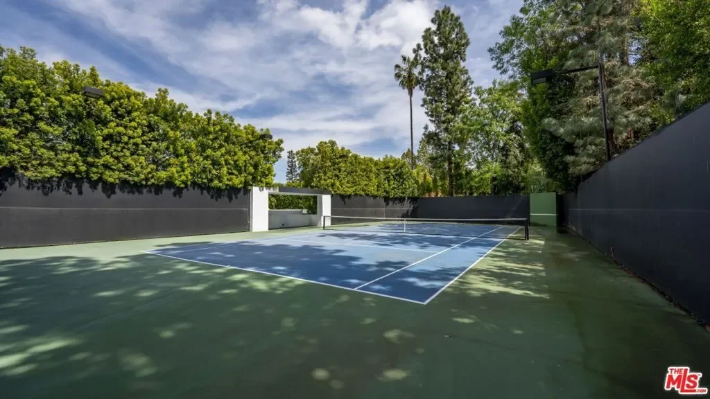16032 VALLEY VISTA Boulevard, Los Angeles, California, United States. - Photo 10