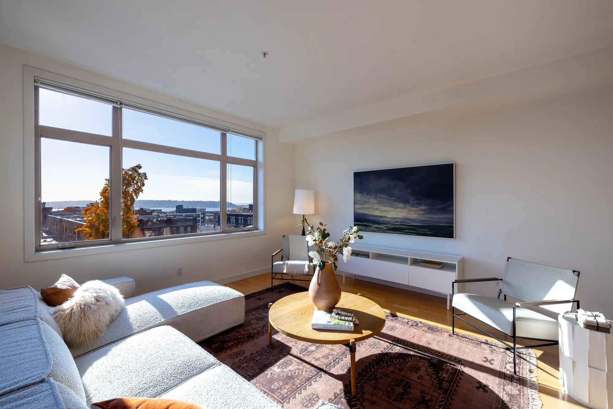 720 Queen Anne Ave N Unit #406 , Seattle, WA 98109, Seattle, Washington, United States. - Photo 2