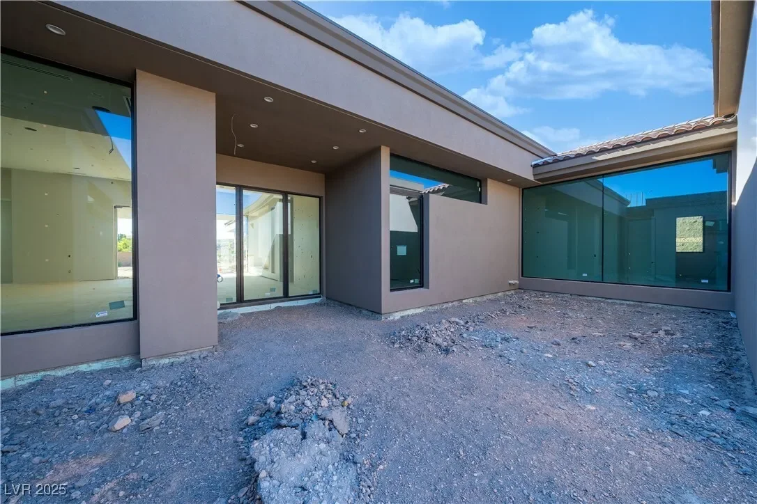 20 Olympia Canyon Way, Las Vegas, Nevada, United States. - Photo 32