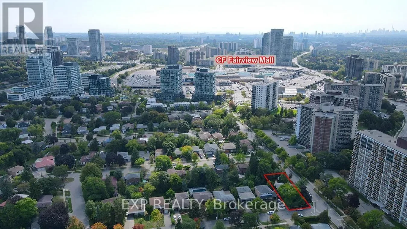 62 KEMPSELL CRESCENT, Toronto, Ontario, Canada. - Photo 10