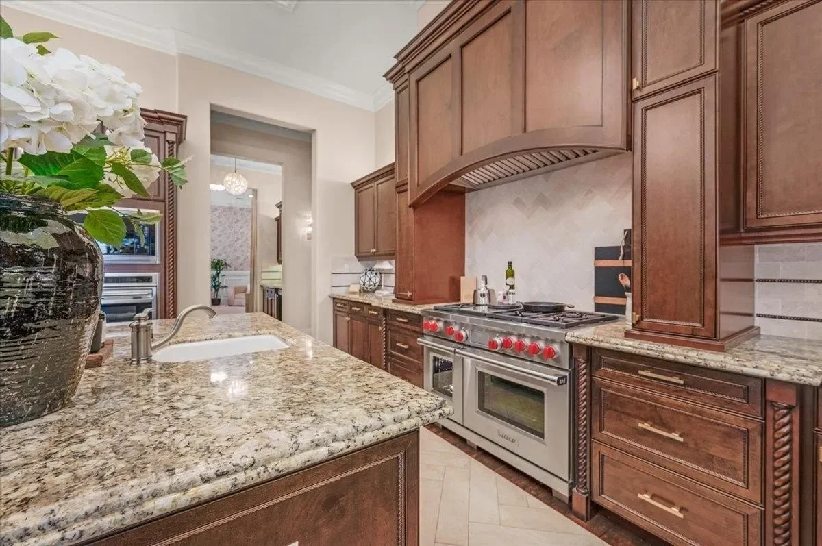11350 Glencastle Way N, Fresno, CA 93730, Fresno, California, United States. - Photo 28