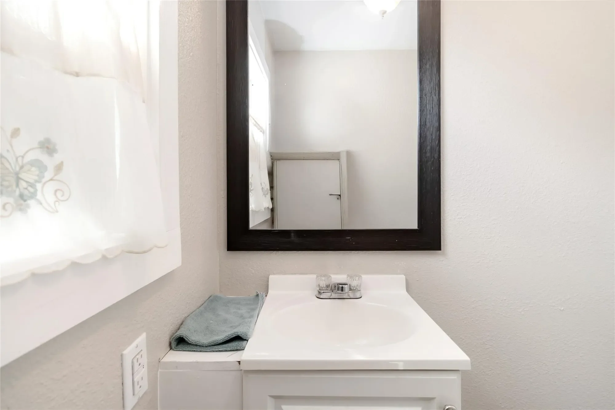 227 Henderson LN, Lockhart, Texas, United States. - Photo 29