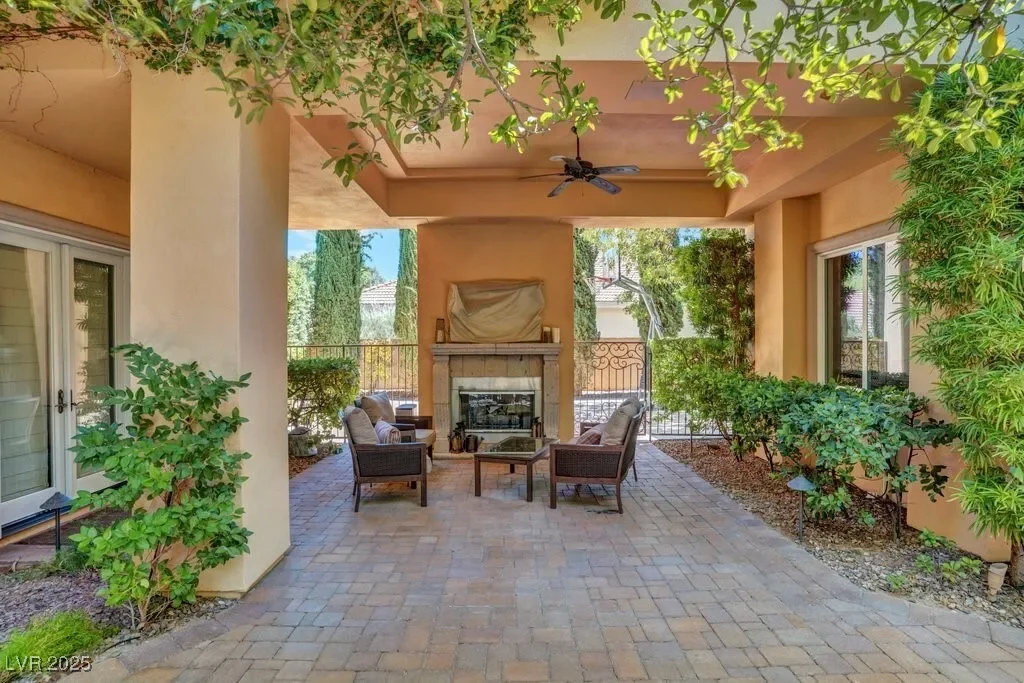 9717 Winter Palace Drive, Las Vegas, Nevada, United States. - Photo 47