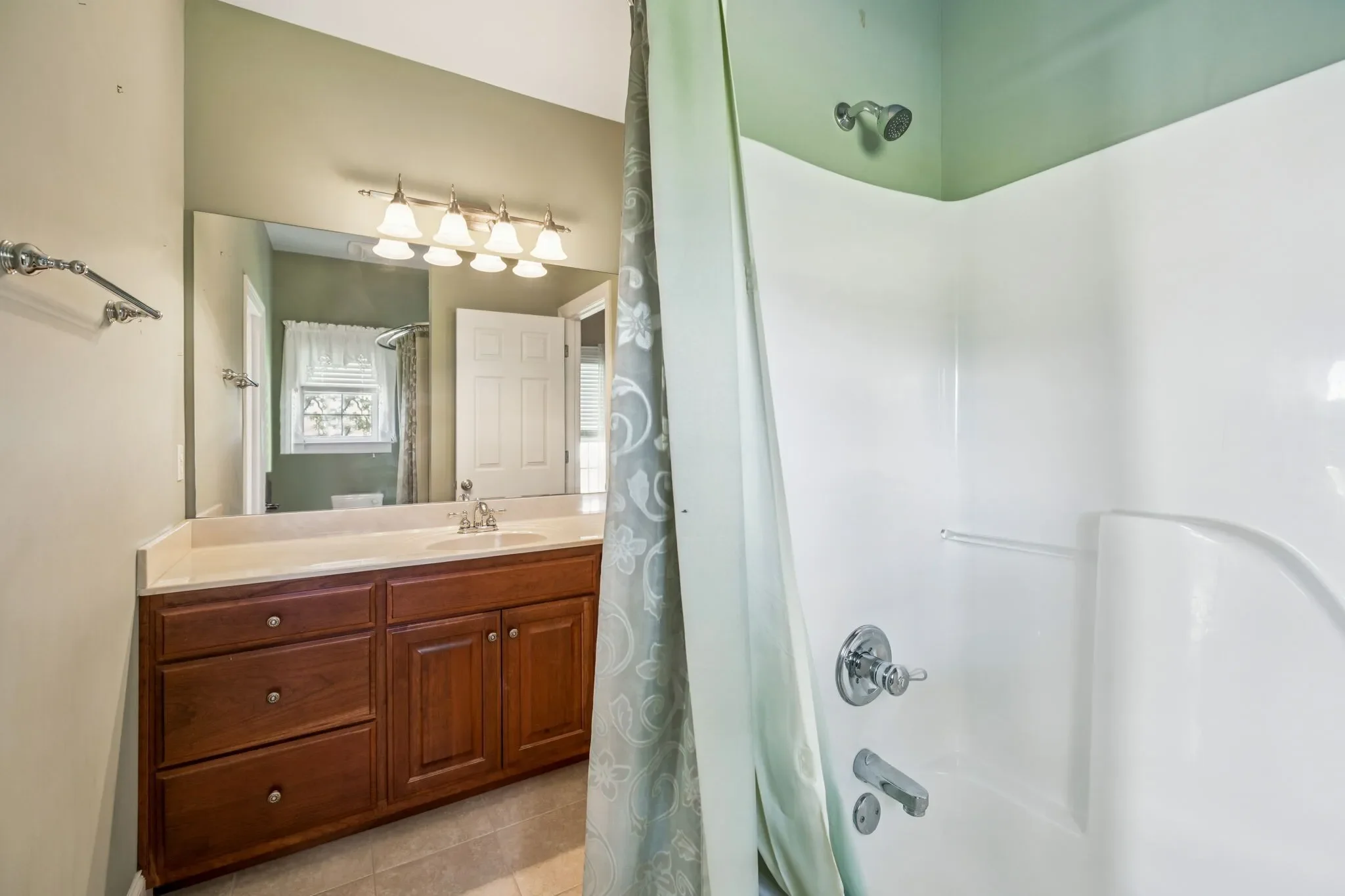 142 Heritage Circle, Manchester, TN 37355, Manchester, Tennessee, United States. - Photo 8