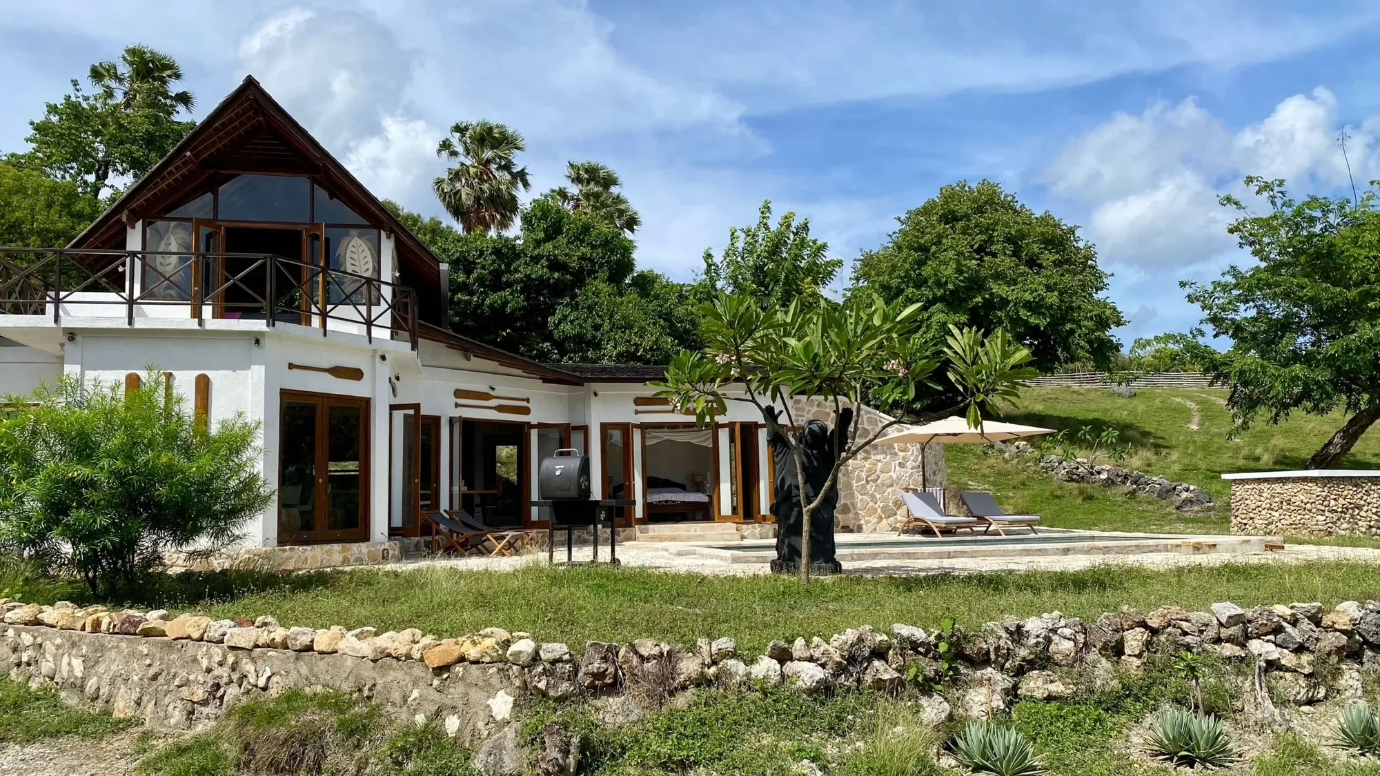 Exterior photo 7