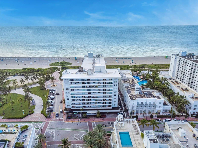 465 Ocean Dr, Miami Beach, Florida, United States. - Photo 30