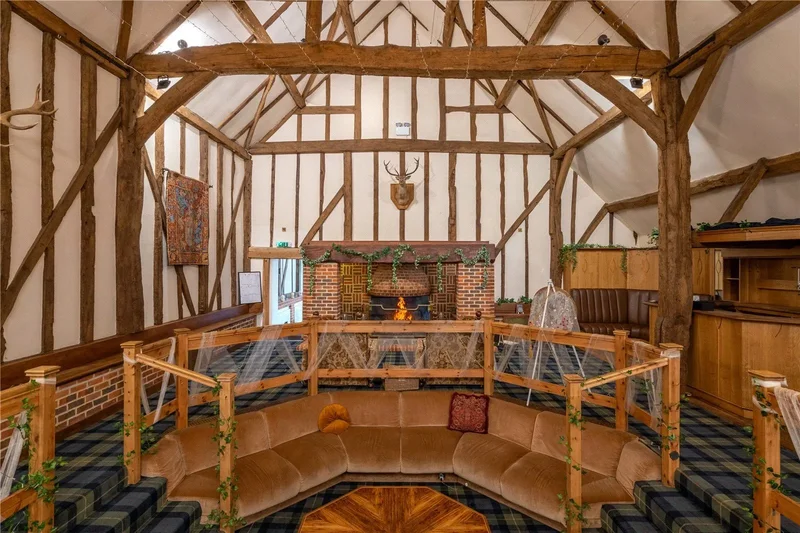 Lot 1 | Hillfields Farm, Lower Basildon, Reading, Berkshire, Lower Basildon, England, United Kingdom. - Photo 31