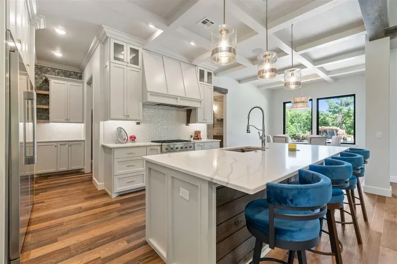 Residential Tuttle