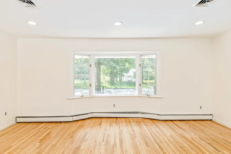 263 North Country , Smithtown, NY 11787, Smithtown, New York, United States. - Photo 4