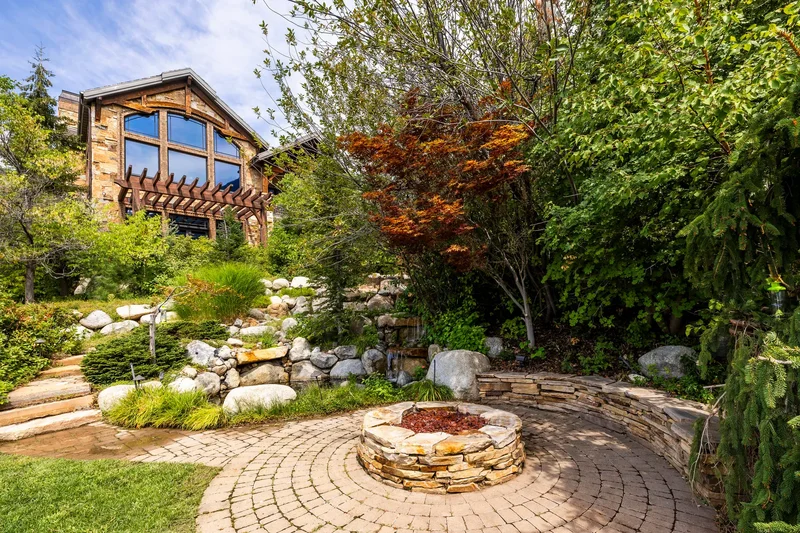 3409 E Seven Springs Drive, Sandy, UT 84092, Sandy, Utah, United States. - Photo 86