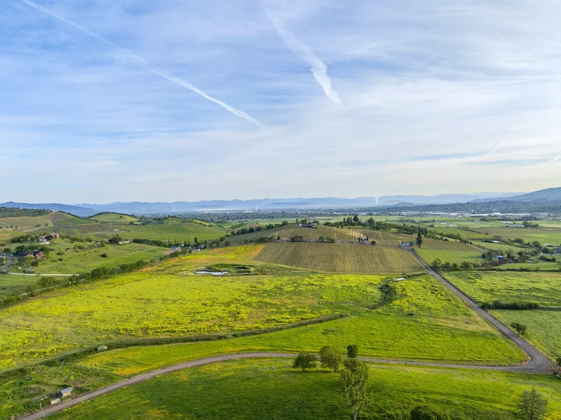 939 Carpenter Hill, Medford, OR, 97501, USA, Medford, Oregon, United States. - Photo 32