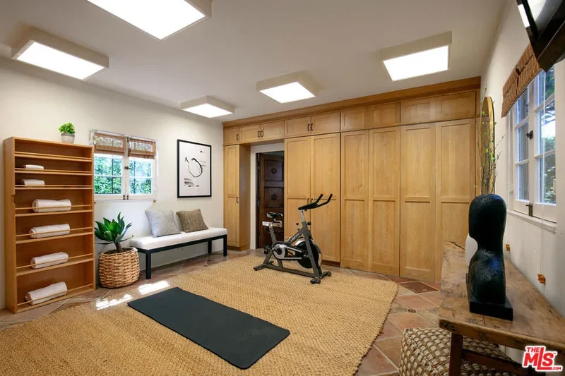 703 Walden Drive, Beverly Hills, California, United States. - Photo 4