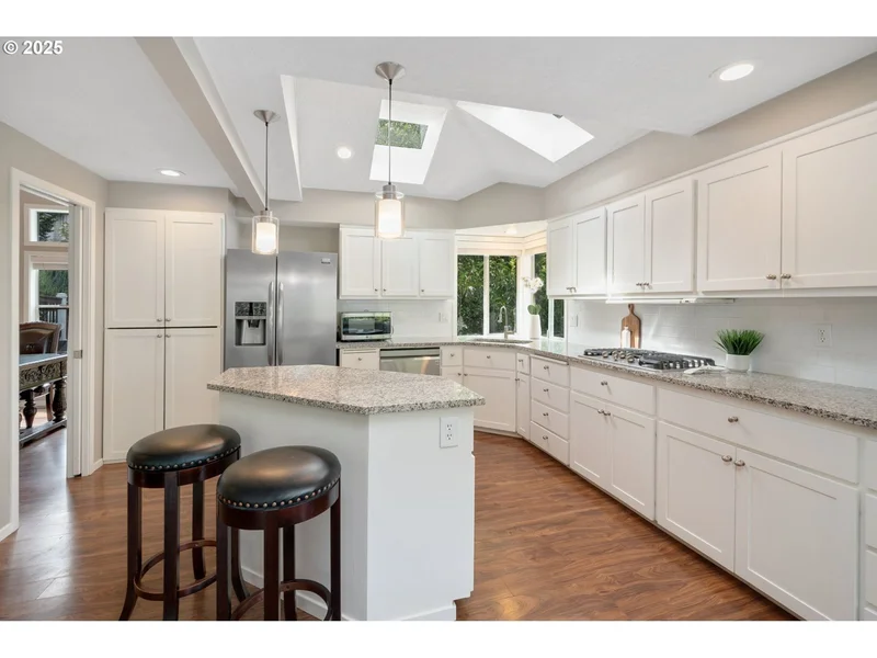 7766 SW BAYBERRY DR, Beaverton, OR 97007, Beaverton, Oregon, United States. - Photo 9