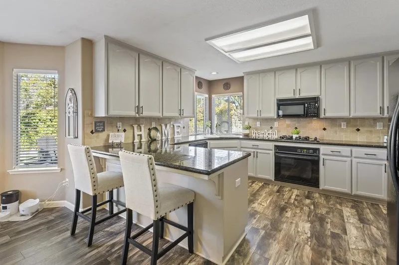 2230 Ventana Court, Hollister, CA 95023, Hollister, California, United States. - Photo 19