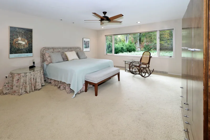 947 Galloping Hill Road, Fairfield, CT 06824, Fairfield, Connecticut, United States. - Photo 13
