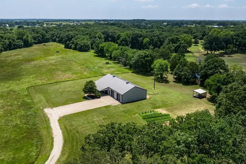 455 Vz County Road 2808, Mabank, TX 75147, Mabank, Texas, United States. - Photo 35