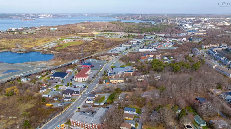 364 Windmill Road, Dartmouth, Nova Scotia, Canada. - Photo 2