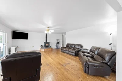 Thumbnail 33
