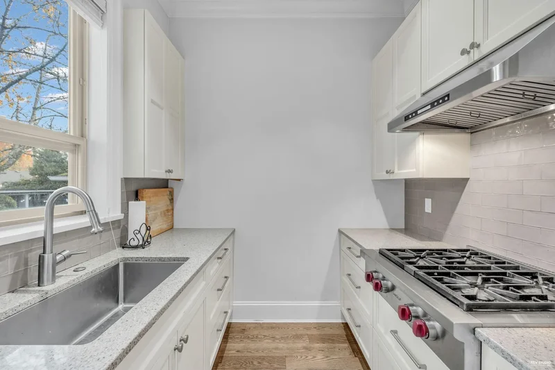 7458 Maple Street, Vancouver, BC V6P 5P7, Vancouver, British Columbia, Canada. - Photo 27