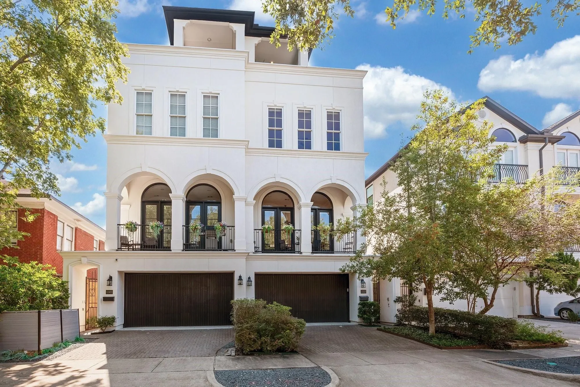 1305 W Bell Street, Houston, Texas, United States. - Photo 3
