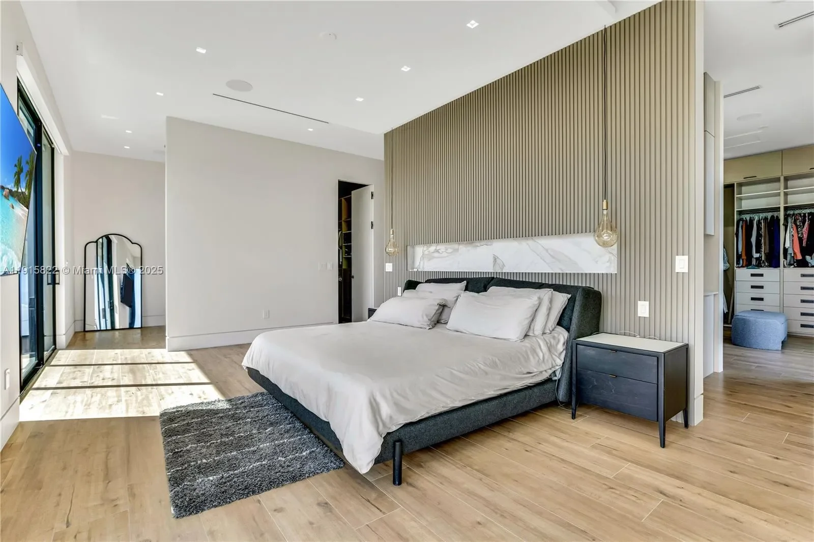 9045 Hawthorne Ave, Bal Harbour, Florida, United States. - Photo 40